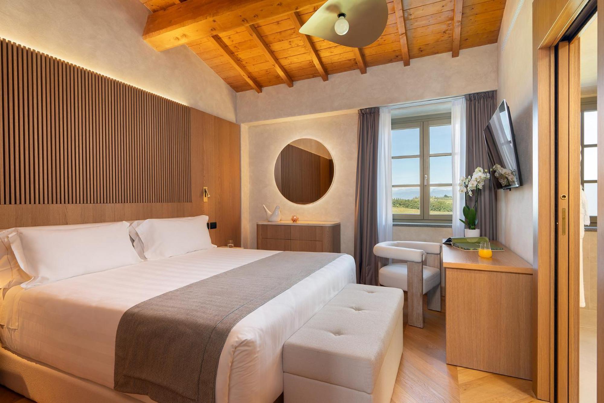 Superior Queen Room
